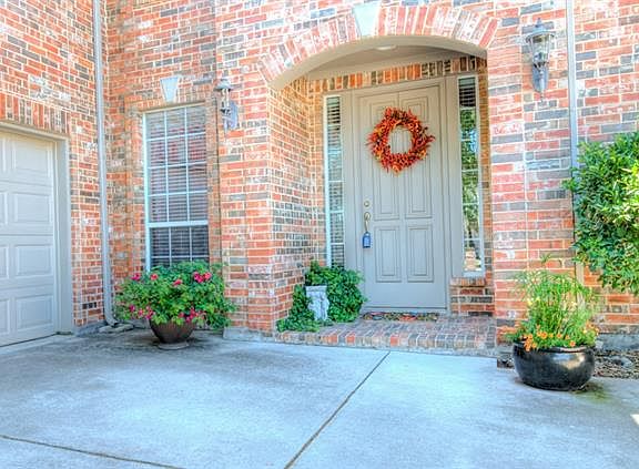 3rd image of 1416 Haddington Ln