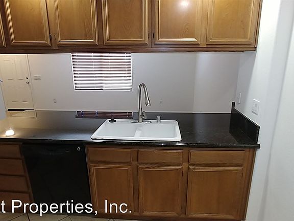 2nd image of 4241 Lowell St Unit 102