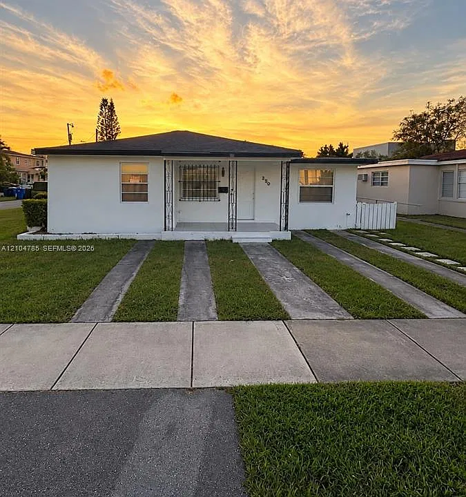 250 NW 34th Ave