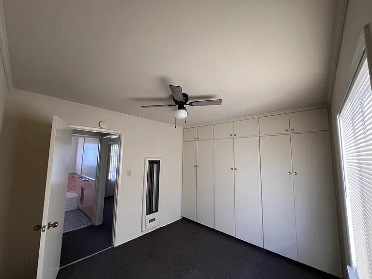 525 E Rhea St — Photo 5