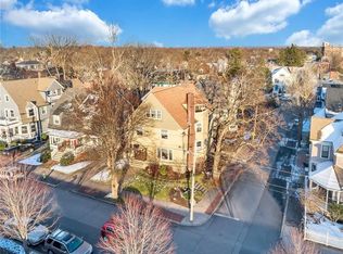 17 Arlington Ave, Providence, RI 02906