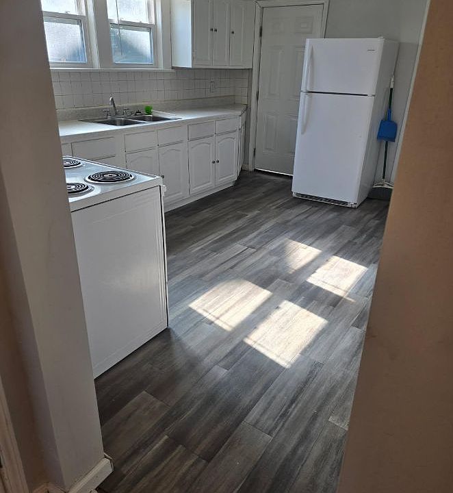 1st image of 229 5th Ave