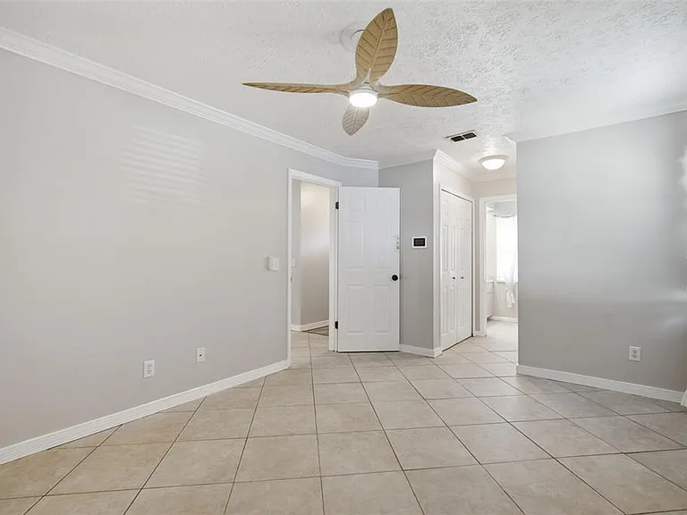 7403 Providence Rd — Photo 15