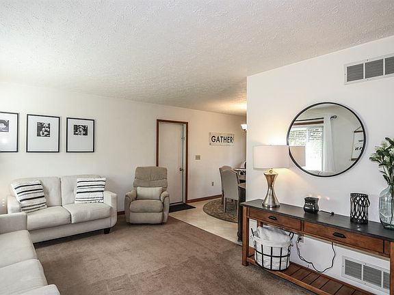 4th image of 4138 Bayberry Ct