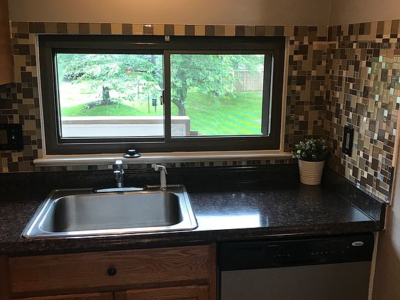 3rd image of 5752 Village Green Dr