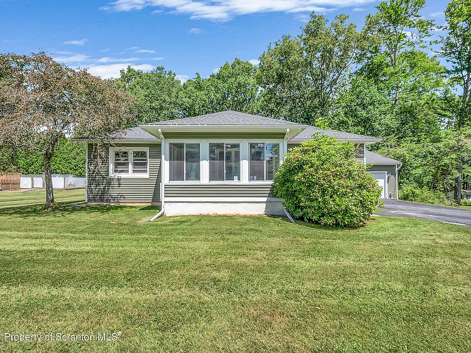 1st image of 15 Marabee Ave