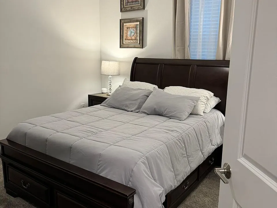 2490 Relaxing Ln