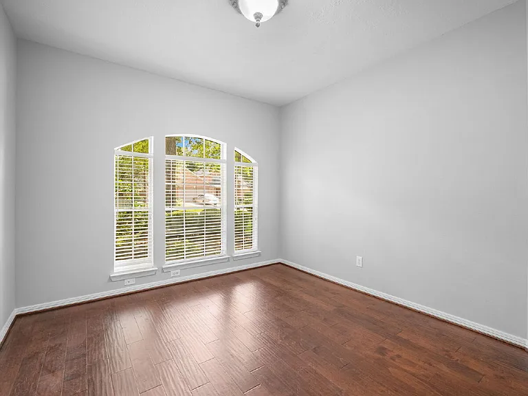 58 W Sienna Pl — Photo 20