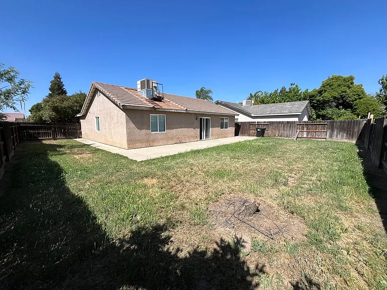 1737 W Median Ave — Photo 14