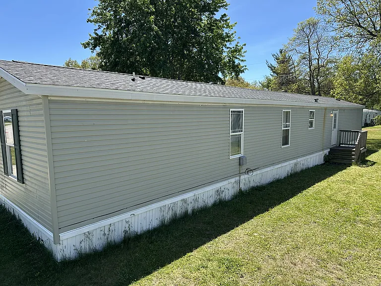2103 E State Road 10 #106 — Photo 2