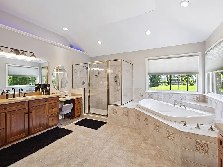 2504 Ron Dr — Photo 41