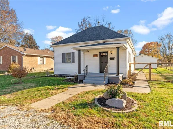 207 W Jefferson St, Auburn, IL 62615