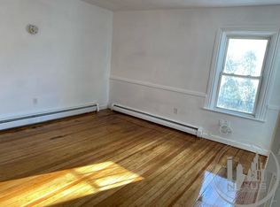 370 River St #374, Woonsocket, RI 02895