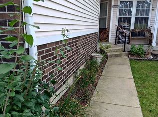 1503 Ashley Ct, Woodstock, IL 60098