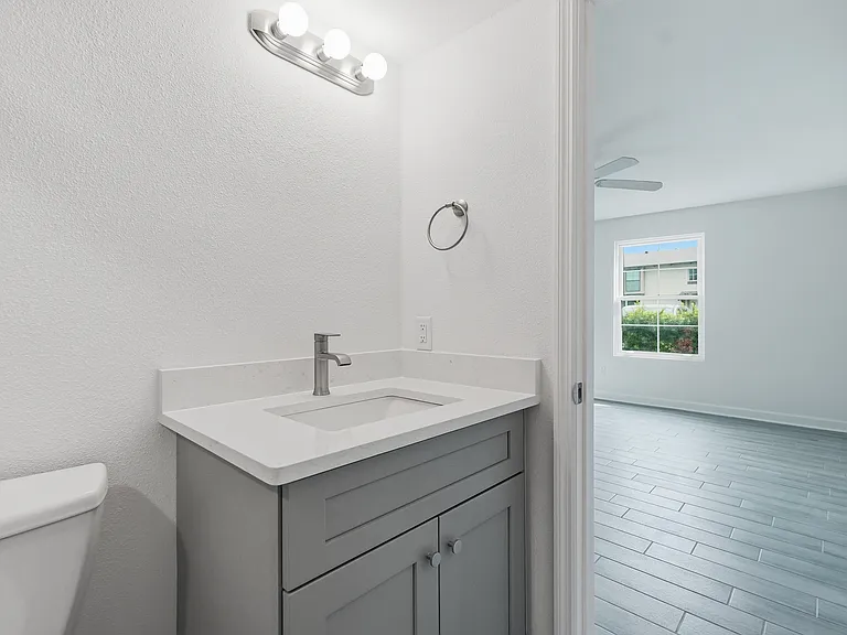 548 Plaza Seville Ct #89 — Photo 22