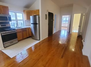 453 E 45th St #2, Brooklyn, NY 11203
