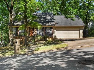 2108 Peach Tree Dr, Little Rock, AR 72211
