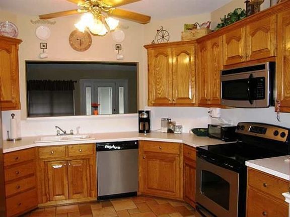 2nd image of 103 Whippoorwill Ln