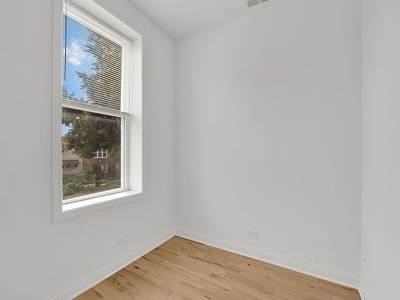 5th image of 3816 S Honore St #2