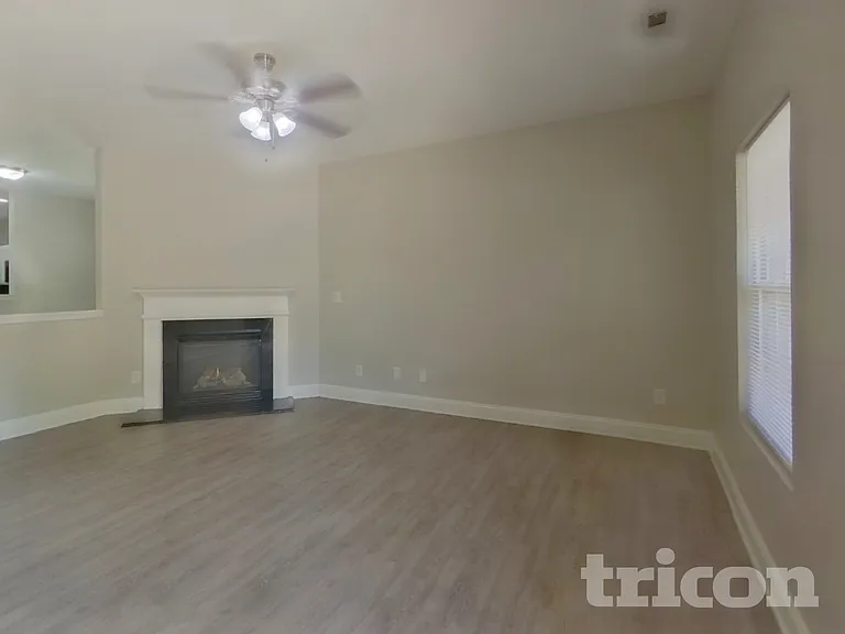 9225 Newfield St — Photo 3