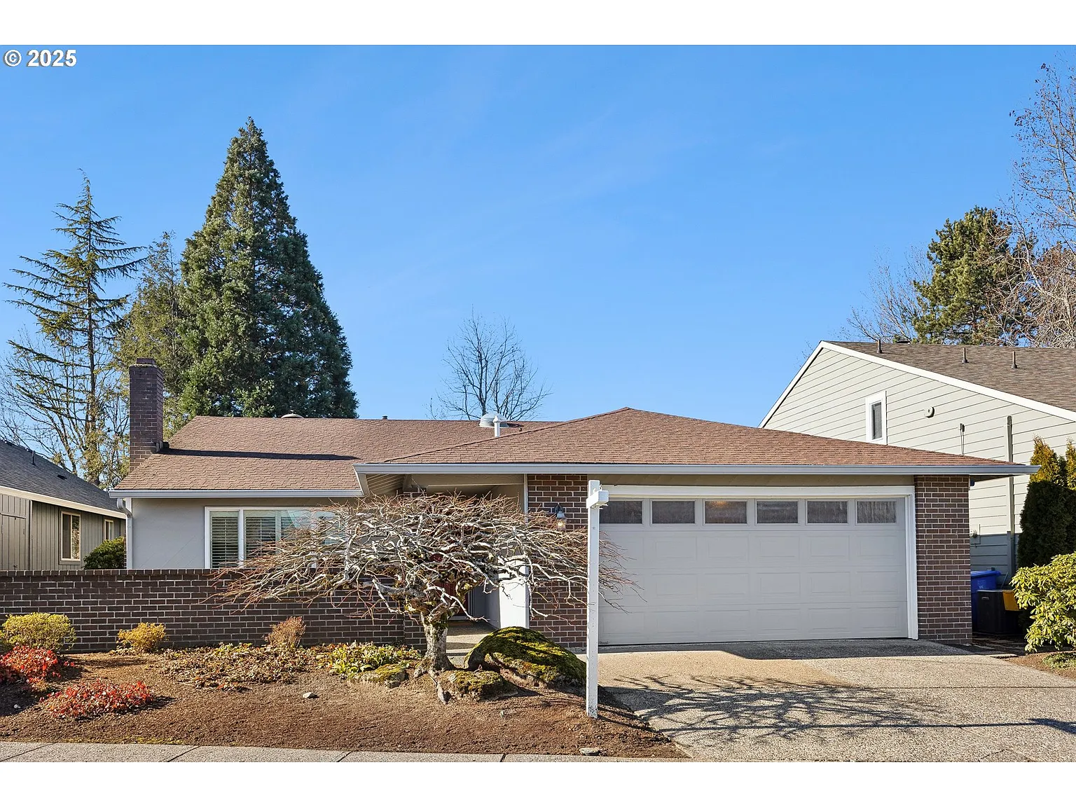 2235 NE 152nd Ave photo 1