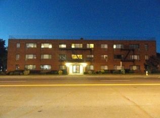 555 Merrick Rd APT 1A, Rockville Centre, NY 11570