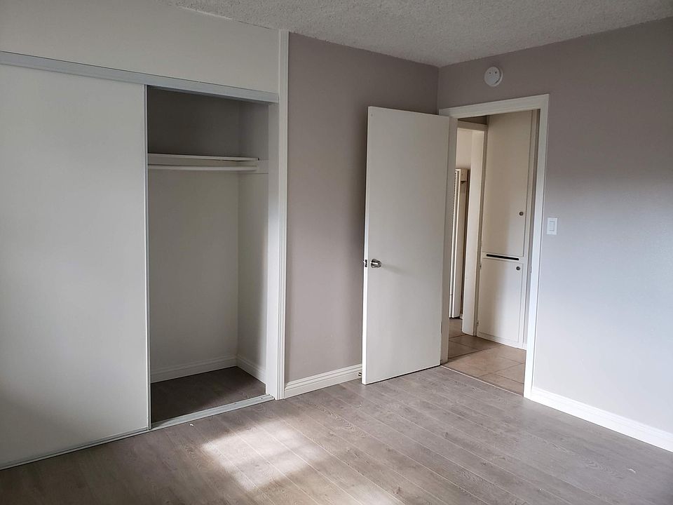 2nd image of 621 N Cerritos Ave APT 213