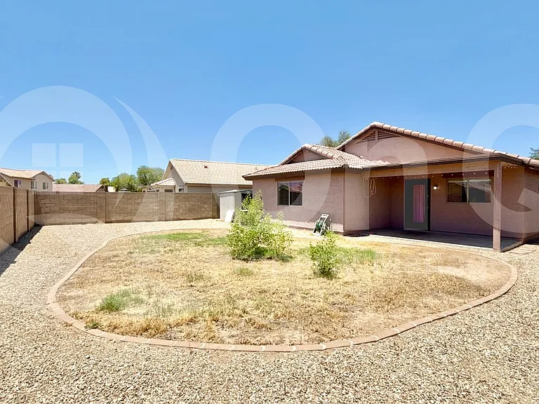 17241 W Apache St — Photo 5