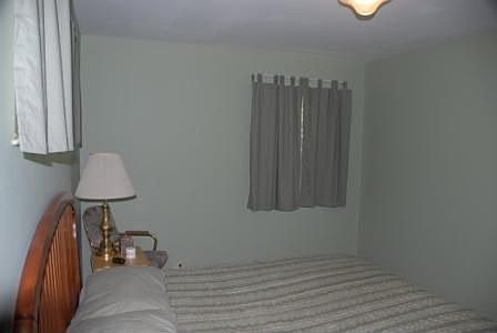 Front bedroom (1)