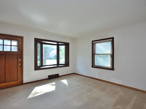 4th image of 3603 N 82nd STREET