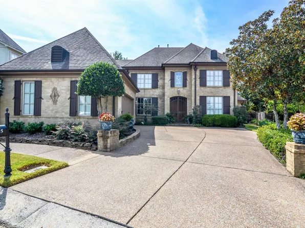 3055 Poplar Grove Ln, Germantown, TN 38139