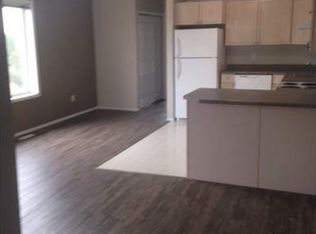 106 McLeod Ave #1A, Spruce Grove, AB T7X2H8