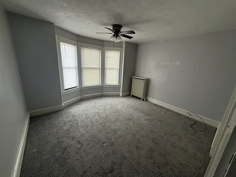 38 Carroll St — Photo 5