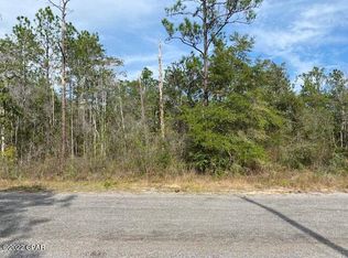 33-15 E Tiger Lily Ln, Defuniak Springs, FL 32433