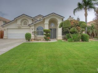 10104 Brookline Woods Dr, Bakersfield, CA 93312
