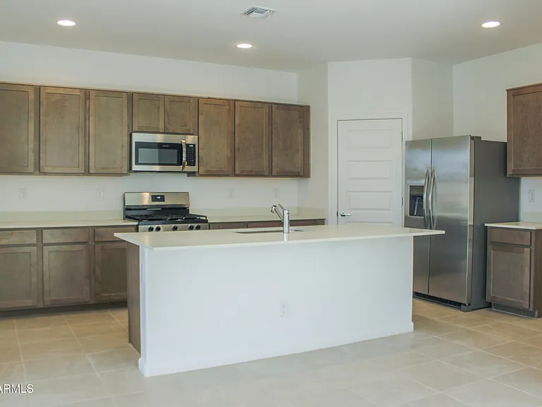 9833 W Monterey Way — Photo 12
