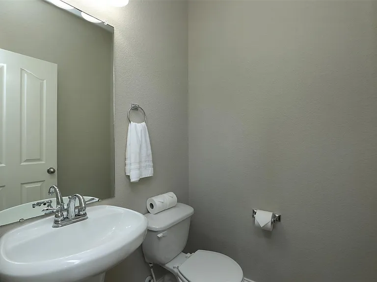 9603 Red Rugossa Dr — Photo 36
