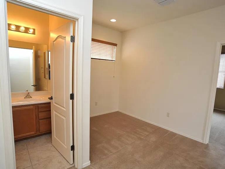 Upstairs loft/den