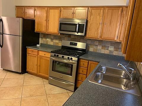 3rd image of 2147 N Harlem Ave Rear 213