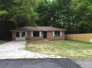 389 S 22nd St, Defuniak Springs, FL 32435