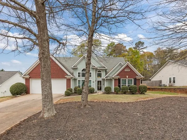 5780 Newberry Point Dr, Flowery Branch, GA 30542