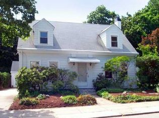 126 Cathedral Ave, Providence, RI 02908