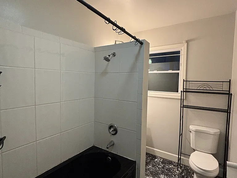 122 Cuyler St #3 — Photo 12
