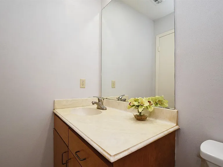 7718 Moondance Ln — Photo 26
