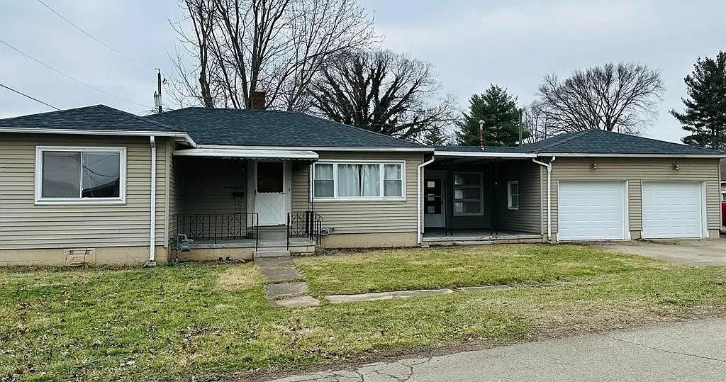 524 Goff St photo 1