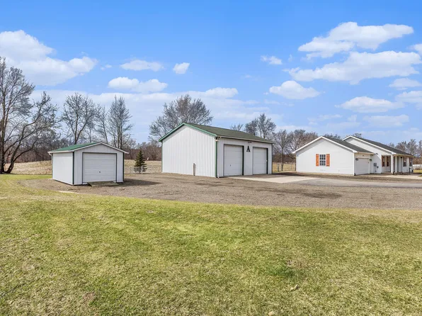 7672 Keyes Rd, Bellevue, MI 49021