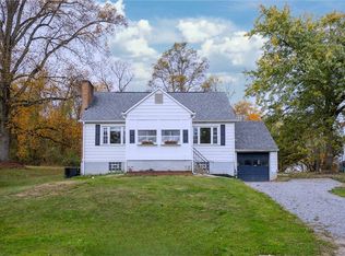 21 N Poplar Dr, Clinton, PA 15026