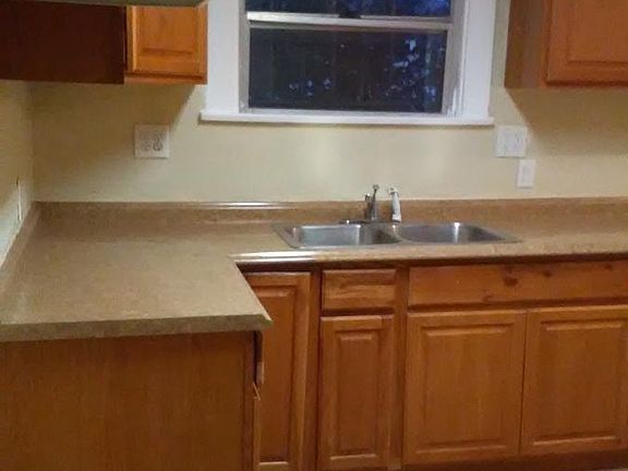 2nd image of 1492 W 35th St
