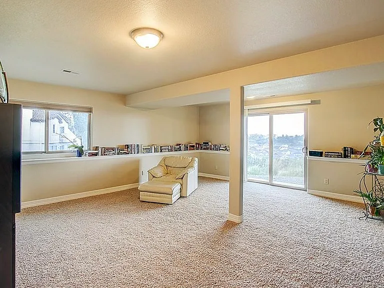 5375 Lanagan St — Photo 11