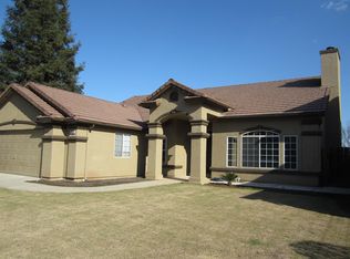 10048 N Dearing Ave, Fresno, CA 93730